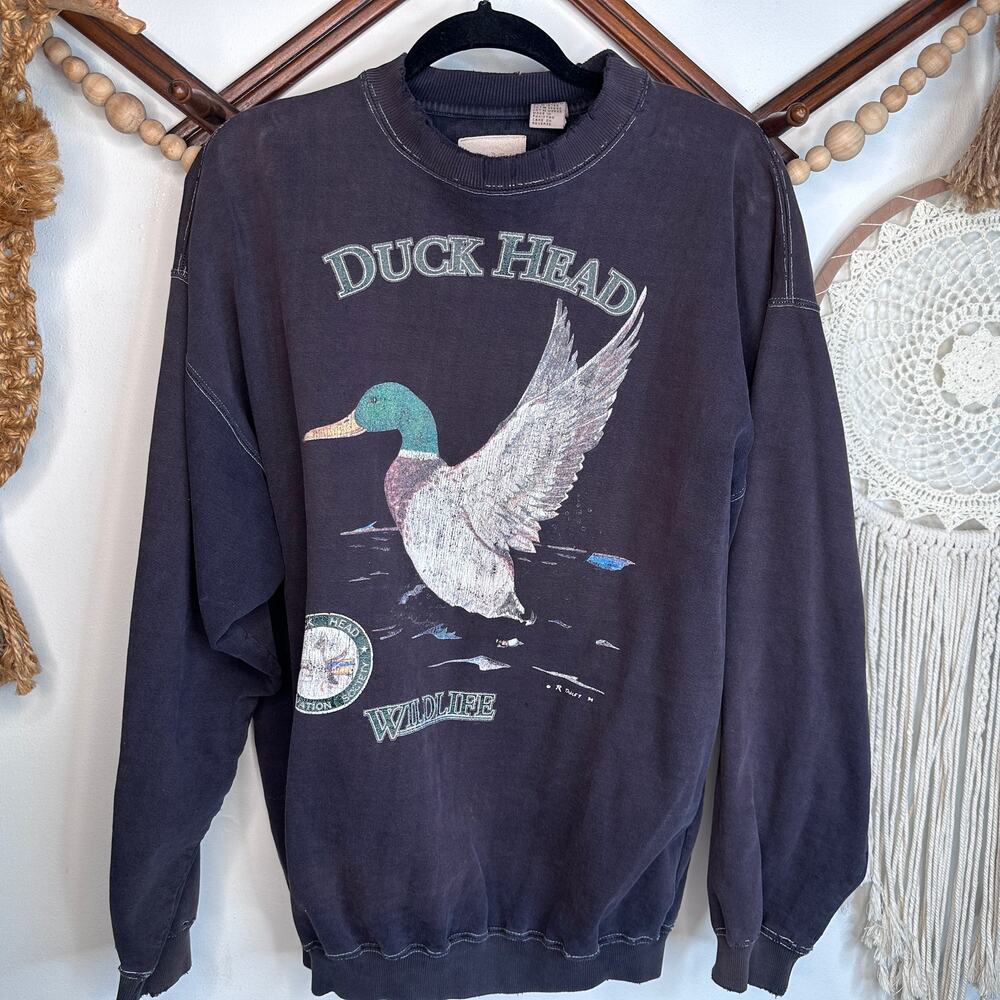 Vintage Duck Head Nature Wildlife Distressed Grunge Crew
